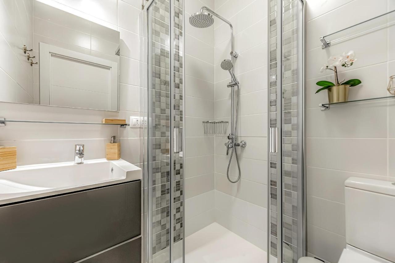 Beautiful Deluxe Apartment Sun And Sea Адехе Екстериор снимка